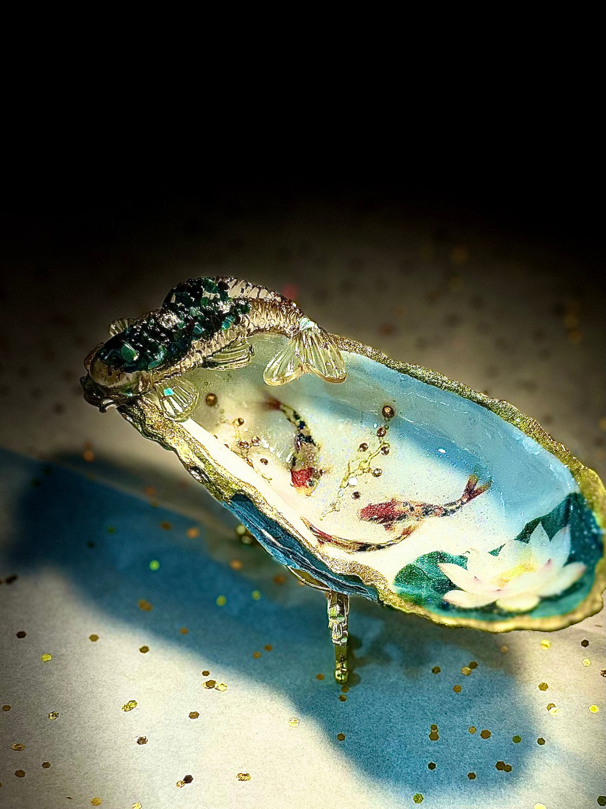 Koi Garden | 4-5” Embellished Oyster Shell with Stand