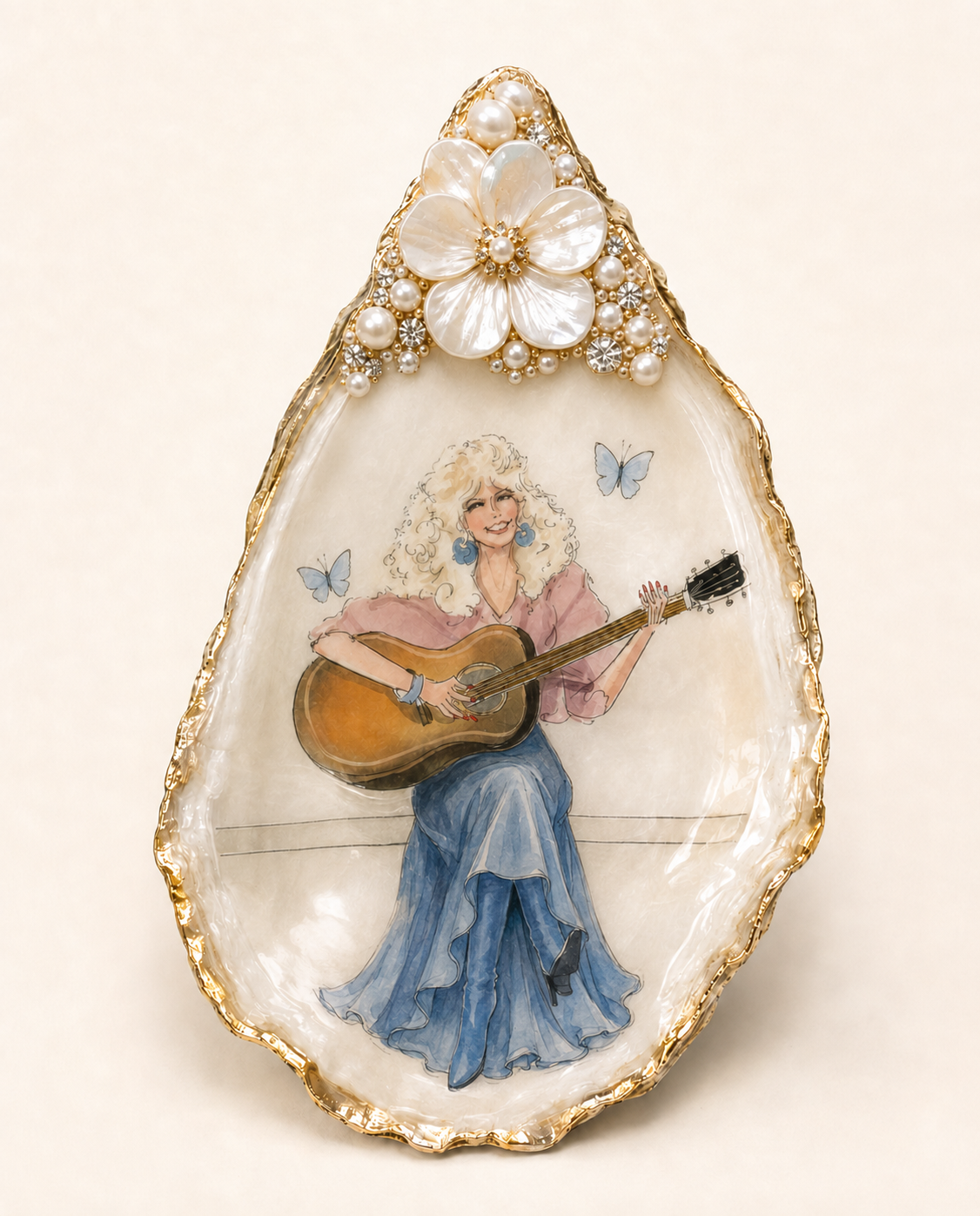 Dolly-Inspired Sparkle Oyster Shell