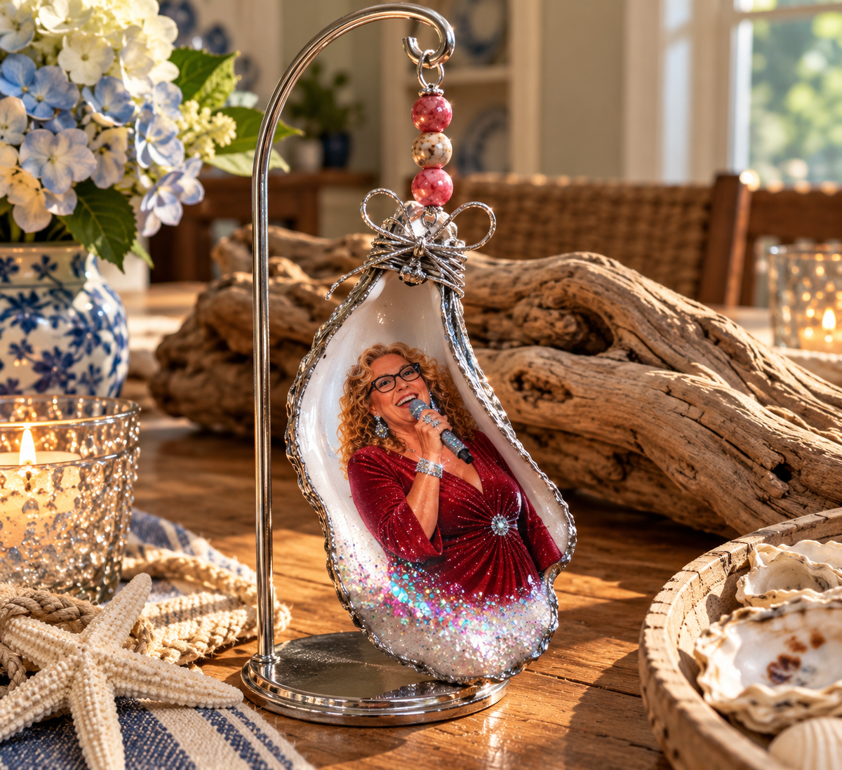 Glam Girl - commissioned ornament ￼